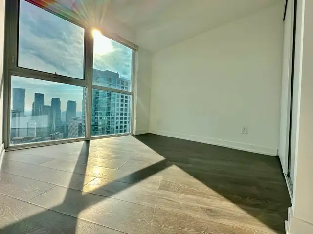 3 Bedroom 2 Bathroom Corner Unit – Stunning City View in Condos for Sale in City of Toronto - Image 20