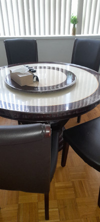 Dinning table with 5 chairs