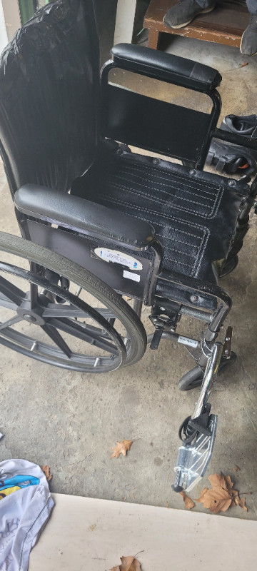 Wheelchair in Other in Windsor Region - Image 2