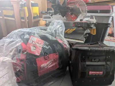 Brand new Milwaukee 15" structural tool bag, View more