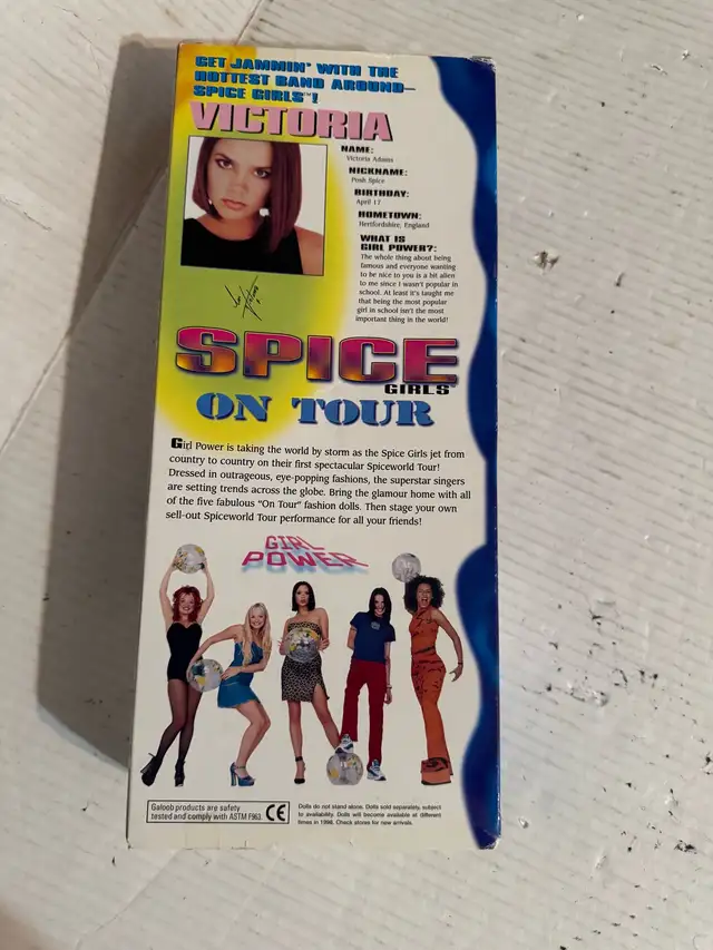 Spice Girls Victoria Doll in Toys & Games in Mississauga / Peel Region - Image 4