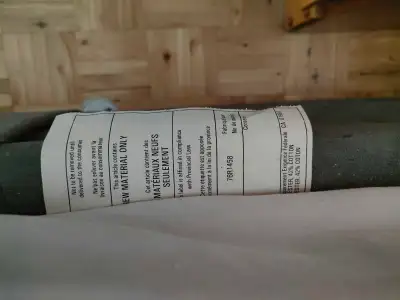 King size bed in good condition, it also has a frame and another supplements. You need to come and p...
