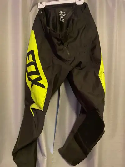 Fox 180 racing gear - jersey size XL and pants are size 34. Came from Excalibur - NEW..tried on but...