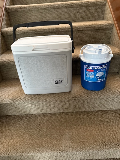 Igloo Kool Cruiser Cooler & Rubbermaid 1 Gal Thermal Jug, View more