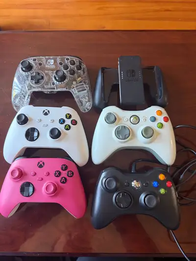 Manettes de jeu Xbox et Nintendo Switch, View more