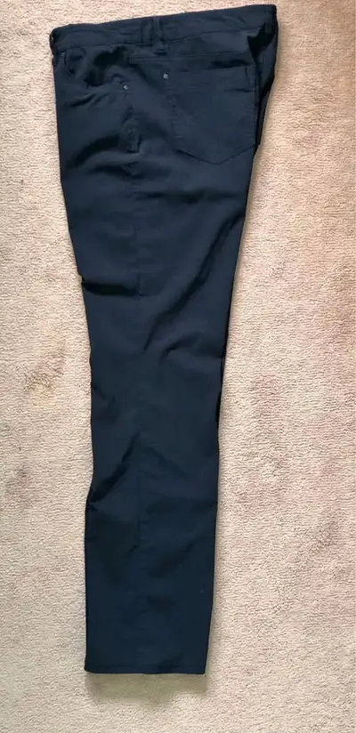 Ladies Reitman’s Size 15 Stretch Pants-$8 cash. Porch pick up, View more