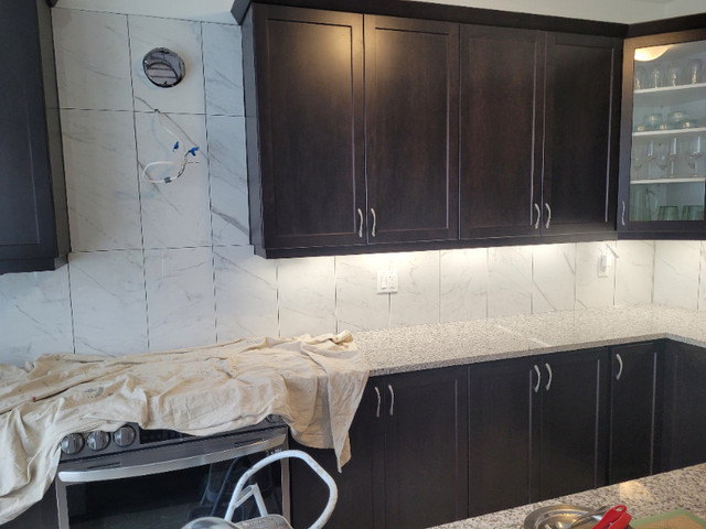 Kitchen Backsplasah in Renovations, General Contracting & Handyman in Kitchener / Waterloo - Image 4