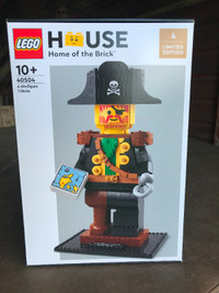 F/S - LEGO 40504 Pirate MInifigure Tribute