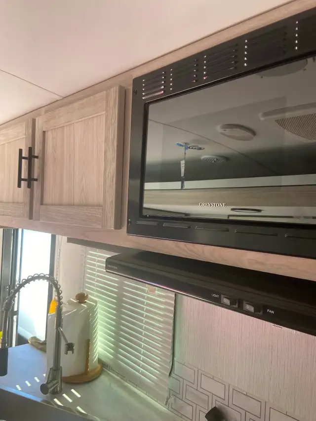 2024 Shadow Cruiser 26rbh Travel Trailer in Travel Trailers & Campers in Nanaimo - Image 10