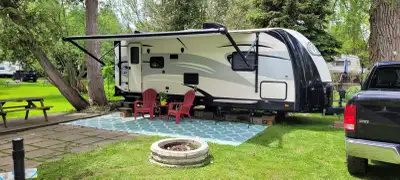 Selling our Forest River Vibe 221RBS. A feature packed trailer with one slide, front bedroom layout...