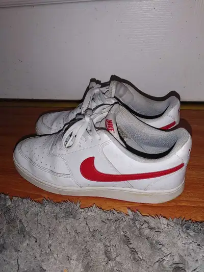 Nike Court Vision - size 9.5M, View more