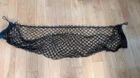 GMC Cargo Nets and GMC Cargo Dividers 