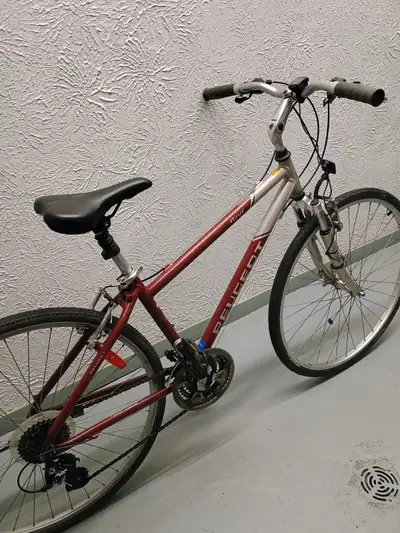 Vélo 24 vitesses en aluminium, View more