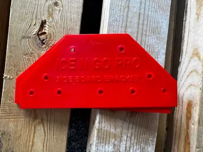 ICE N GO PRO Backyard Ice Rink Kit • Sideboard brackets • Gussets (corner connectors) and spikes • L...