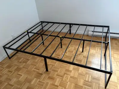 Base de lit queen metal, View more