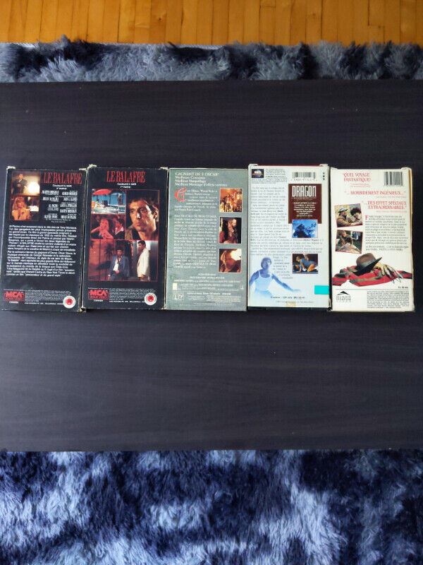 2 films  vidéo cassettes VHS dans CD, DVD et Blu-ray  à Ville de Montréal - Image 2
