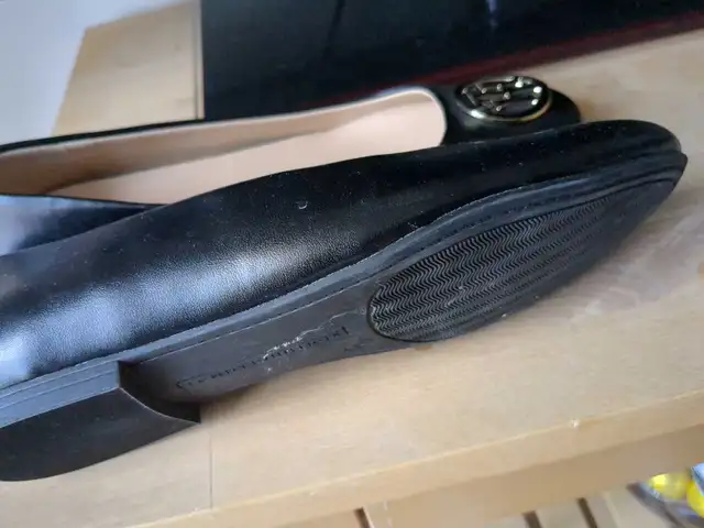 TH woman shoes size 7M in Women's - Shoes in Ottawa - Image 3