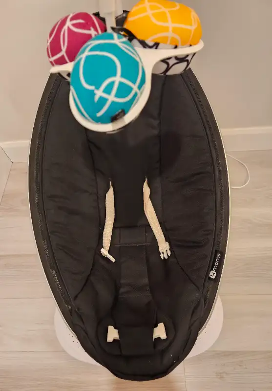 4moms Mamaroo Swing for sale!! in Playpens, Swings & Saucers in City of Halifax - Image 5