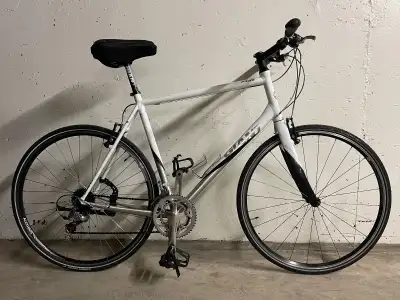 Hybrid Giant FCR1 Carbon Alu Shimano105 XL frame 6’0’-6.5’ Tuned, View more