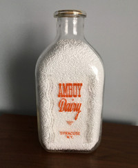 Vintage 1950s Milk Bottle Amboy Dairy Syracuse NY ONONDAGA