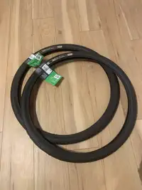 Paire pneus vélo 24”x1.75