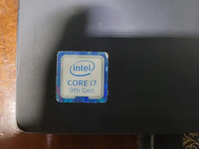 Lenovo ThinkPad X1 Extreme Gen 2 in Laptops in Markham / York Region - Image 3