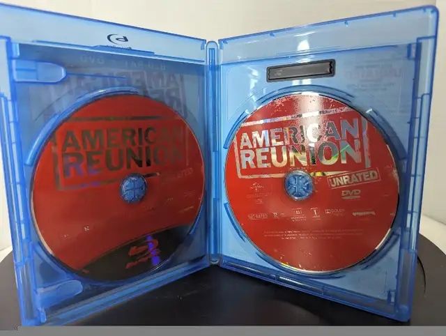 American Reunion Blu-Ray DVD Combo Pack Jason Biggs in CDs, DVDs & Blu-ray in Calgary - Image 3