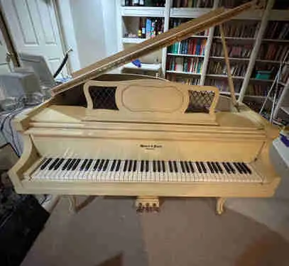 Mason and Risch Baby Grand Piano63654759406339121