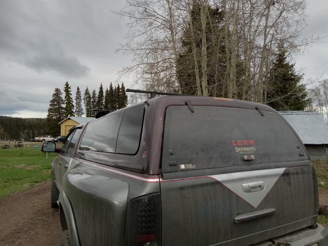 Leer canapy for sale in Auto Body Parts in Burns Lake - Image 2
