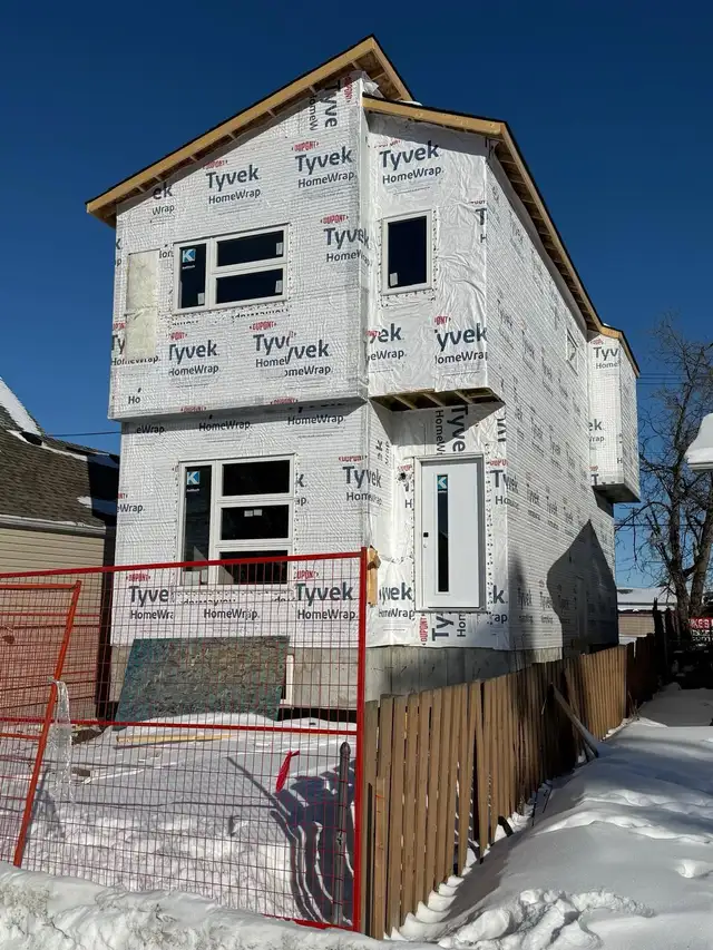 Newly built 2 story house for sale on Elgin Ave west