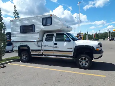 FOR SALE is this Semi Compact 1991 SKAMPER 8' Model #800 Hard Top Truck Camper. This SKAMPER Camper...