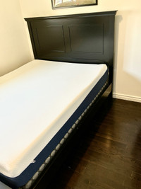 Ashley Size Queen Bed /New not used