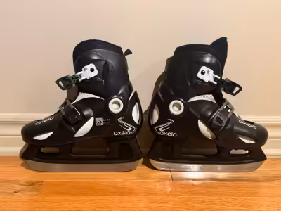 Patins à glace réglables pour enfants, réglables sur 3 tailles différentes. Ajustable pour les taill...