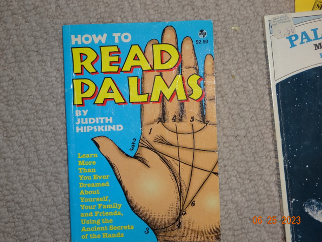Palm Reading books, assortment,  good conditioin  hardcover,s.c. in Non-fiction in Kelowna - Image 2