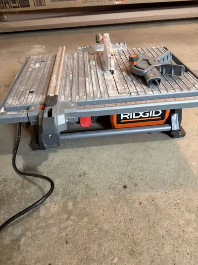 Used for one bathroom floor install. New at retail is $260. Pick up in River Canard.