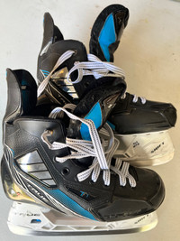 True Hockey Skates - size 5.5R