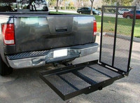 Foldable cargo carrier
