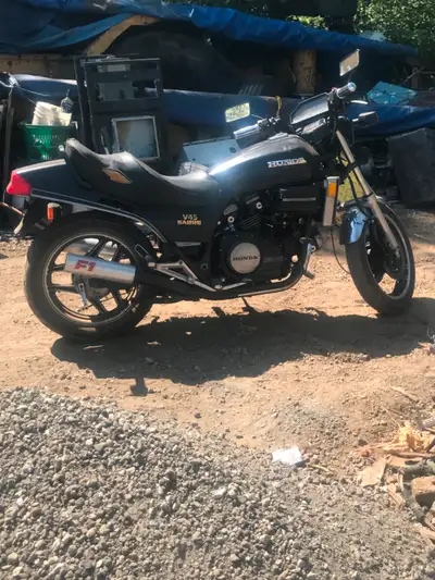 Honda 750 V45 Sabre in great shape. Engine sounds like it did when it came out of the store. Been st...