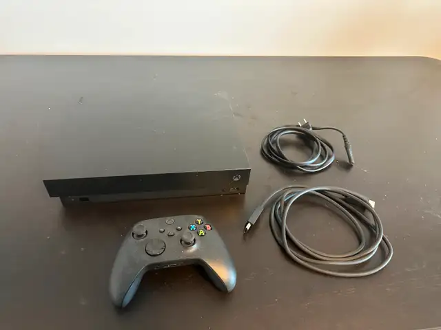 XBOX One X Elite in XBOX One in Bedford - Image 2
