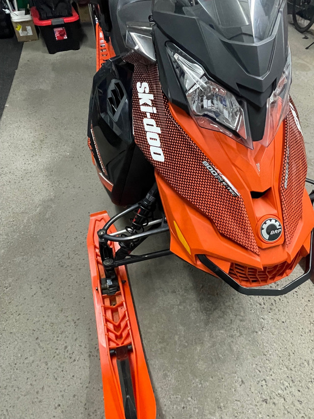 Skidoo Renegade Backcountry 800 R e-tec dans Motoneiges  à Laval/Rive Nord