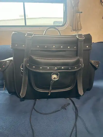 Leather Saddle Bag for Sale, $50 Or best offer Located in Kamloops Thanks