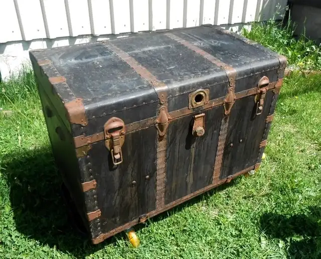 Malle de Voyage - Table de Salon Vintage in Arts & Collectibles in Sherbrooke - Image 10