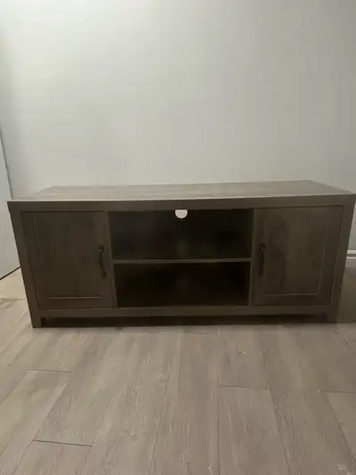 Modern Wooden TV Stand / Media Console – Excellent Condition, View more