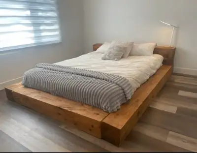 base de lit queen en bois massif , View more