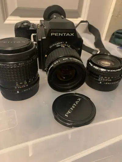 Lot 242 - A Mamiya M645J Medium Format Camera