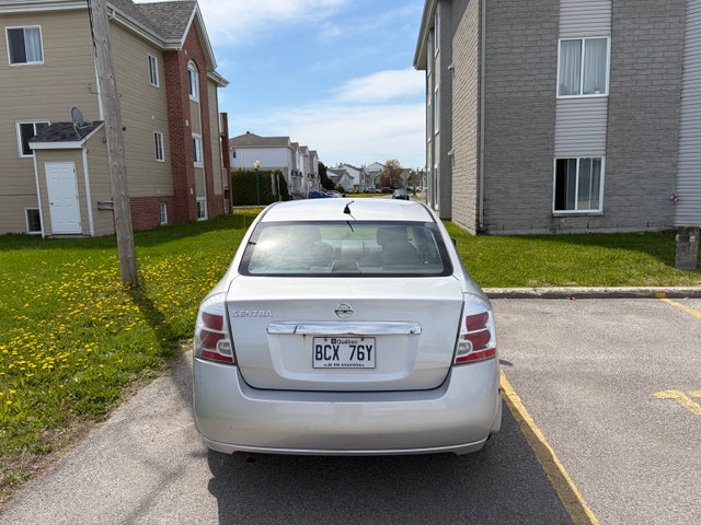 Nissan Sentra — photo 4