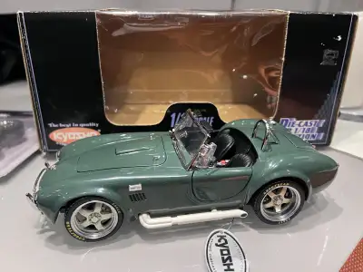 Selling this beautiful rare color 1/18 kyosho Shelbly Cobra 427 s/c mint in box comes with modified...