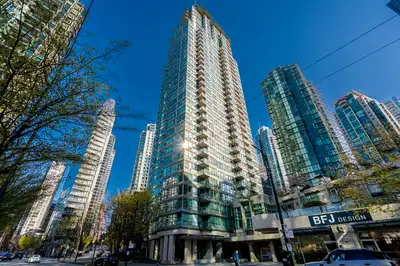 Show Up & Settle In – Private Room with Shower, Fully Furnished