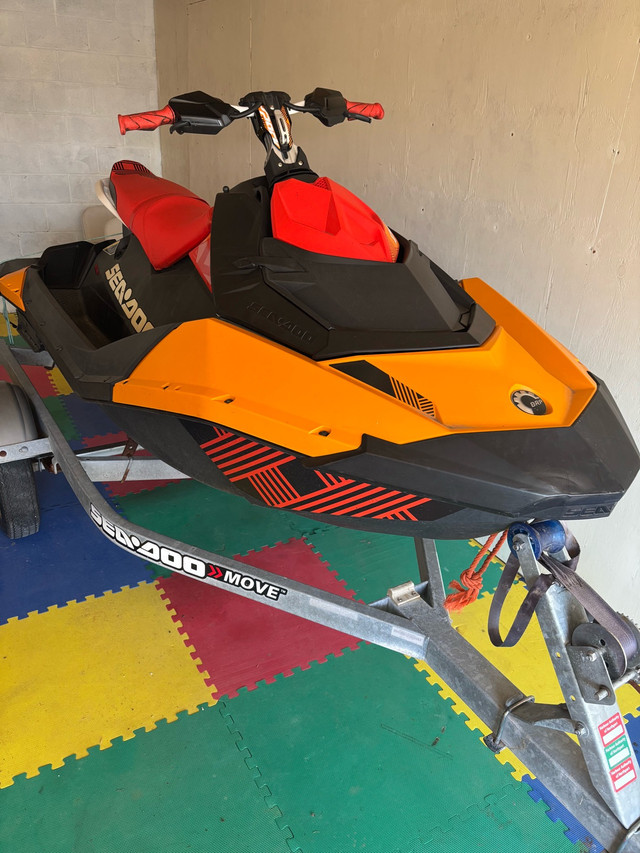 $7995 2019 seadoo trixxs 3 up low hrs  in Personal Watercraft in Yarmouth - Image 4