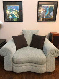 Stylish - Comfortable - Living Room Chair